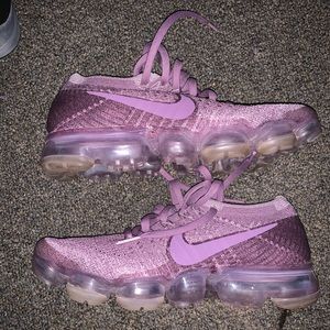 Womens Vapormax size 7